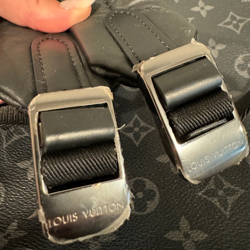 💯Authentic Louis Vuitton Discovery Backpack Monogram Eclipse Canvas. - Picture 16 of 16